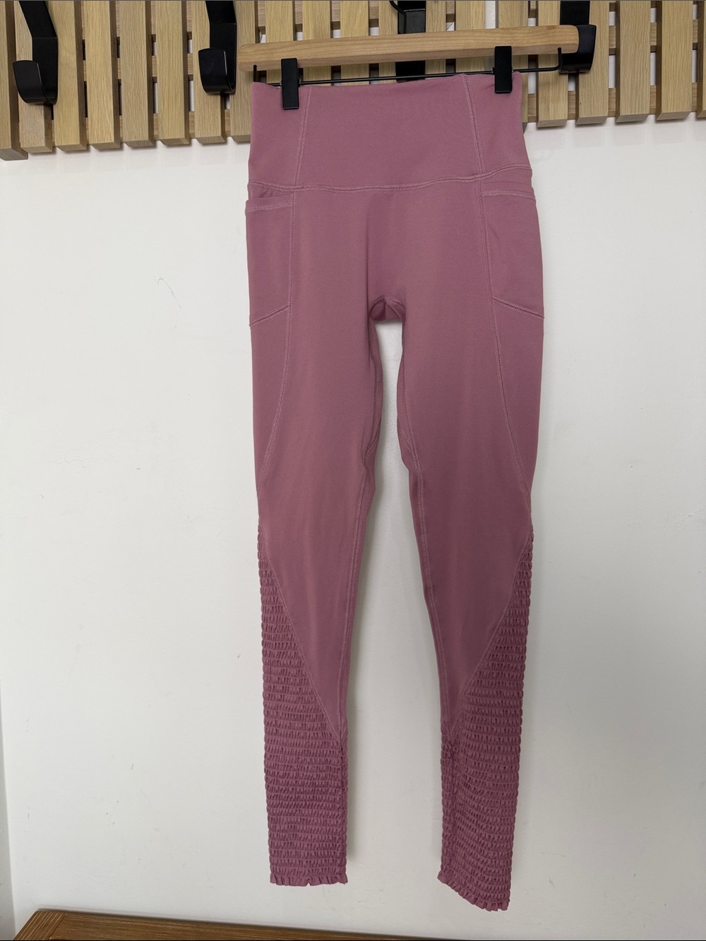Womens free people movement leggings- Mauve Pink size small